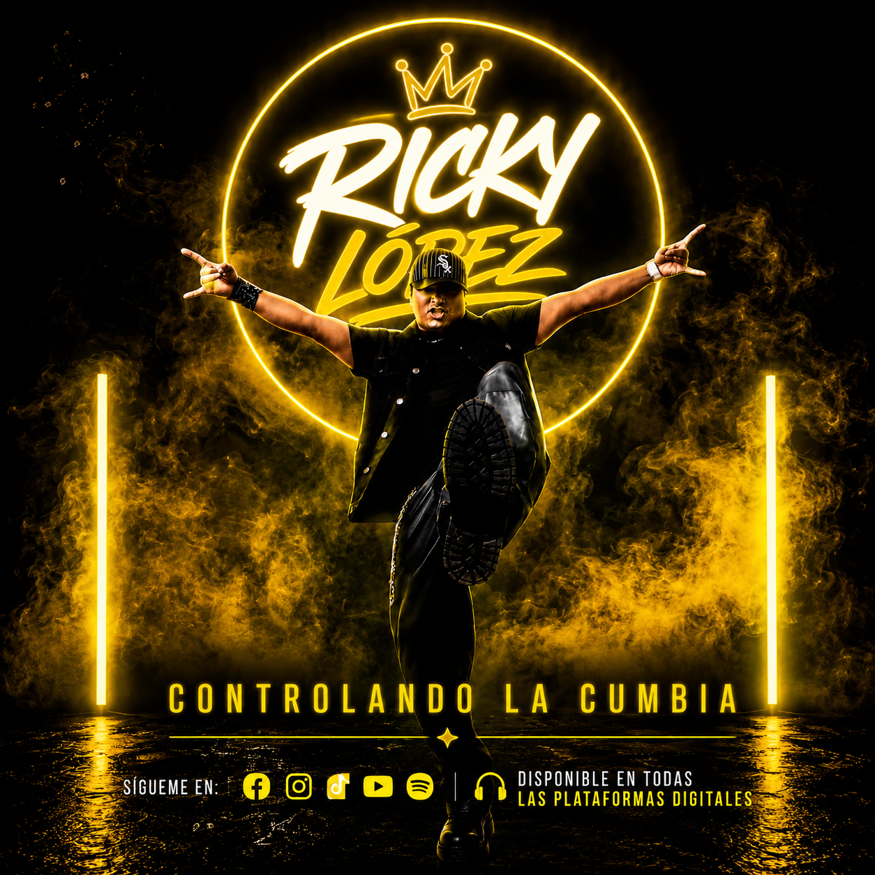 Ricky López en escenario